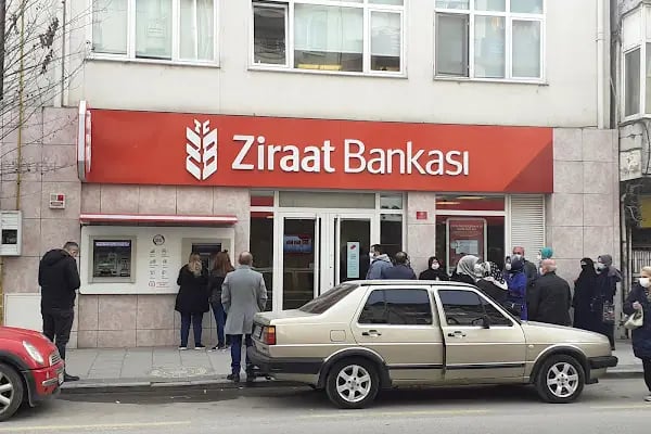 Ziraat Bankası Ankara Caddesi/Sakarya Şubesi - Resim 1