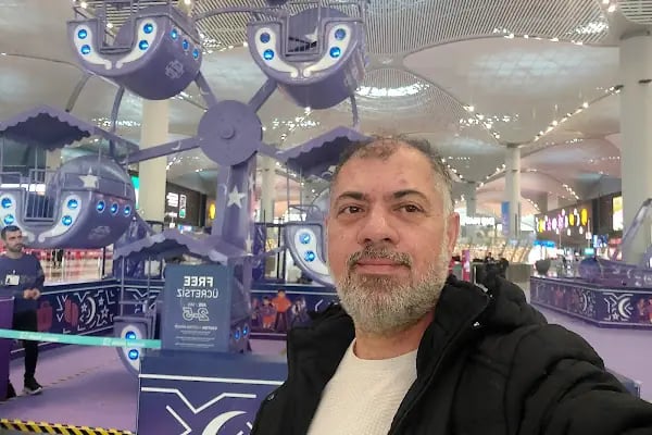 Istanbul Airport Pharmacy - Resim 15