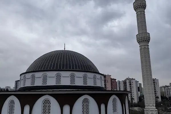 Yüzüncü Yıl Saygınlar Camii - Resim 1