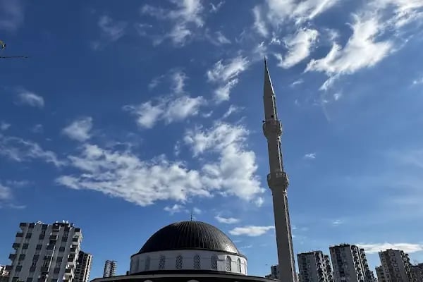 Yüzüncü Yıl Saygınlar Camii - Resim 16
