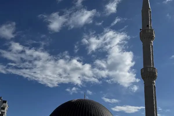 Yüzüncü Yıl Saygınlar Camii - Resim 17