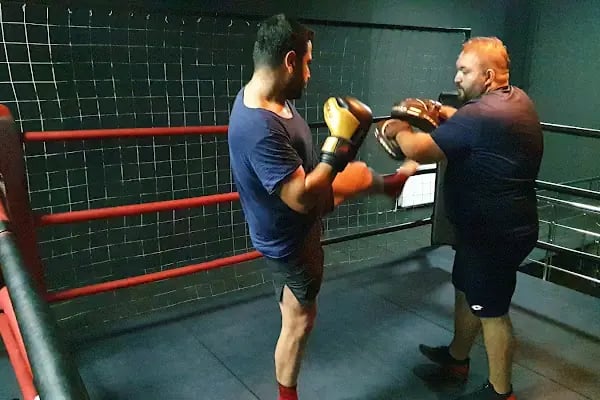 Simya Spor Kulübü - Kick Boks, Reformer, Aletli Pilates, Zumba Kursları - Resim 5