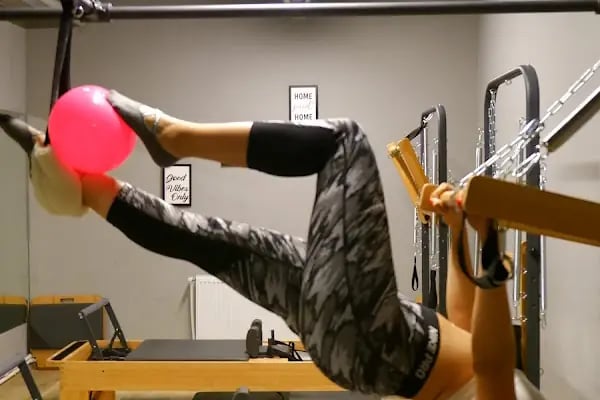 Simya Spor Kulübü - Kick Boks, Reformer, Aletli Pilates, Zumba Kursları - Resim 20
