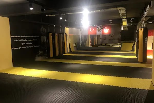 Simya Spor Kulübü - Kick Boks, Reformer, Aletli Pilates, Zumba Kursları - Resim 4