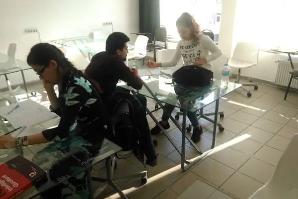 Yüksek Kariyer Eğitim Kurumları-Temel Meslek Kursu - Maltepe/İstanbul - Resim 19