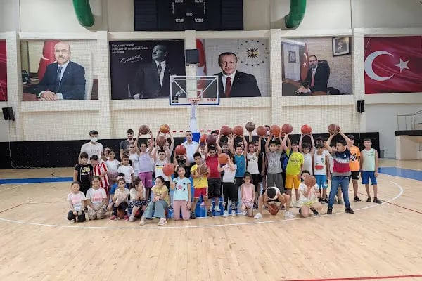 Artuklu Spor Salonu - Resim 20