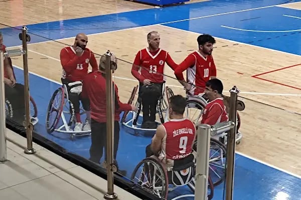 Artuklu Spor Salonu - Resim 10