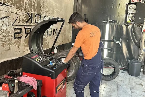 ED'S Car Wash & Detailing - Resim 2