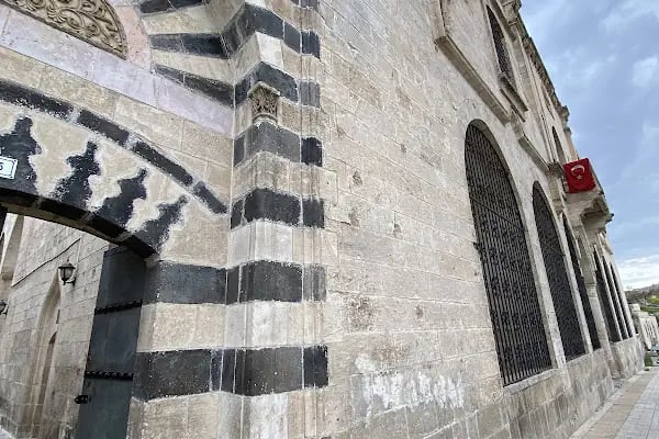 Selahaddin Eyyubi Camii - Resim 14