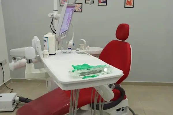 Özel İmza Ağız ve Diş Sağlığı Polikliniği - Resim 14