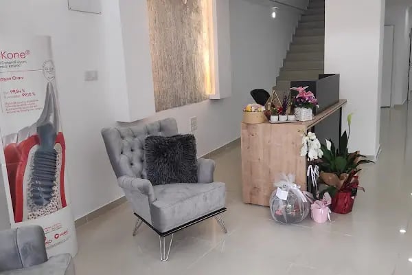 Özel İmza Ağız ve Diş Sağlığı Polikliniği - Resim 11