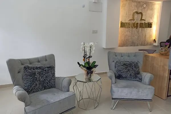 Özel İmza Ağız ve Diş Sağlığı Polikliniği - Resim 6