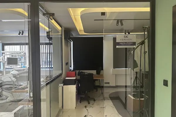 ISMAN Dental Clinic Alanya - İŞMAN Diş Polikliniği - Resim 1
