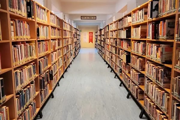 Balıkesir İl Halk Kütüphanesi - Resim 5