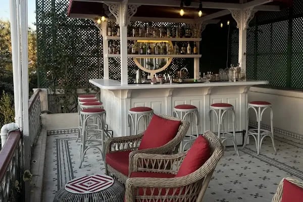 Madam Sofia Cafe & Bar - Resim 1