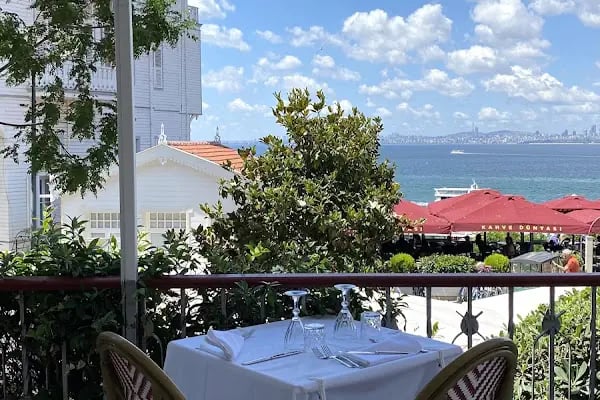 Madam Sofia Cafe & Bar - Resim 9