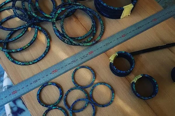 İzmirli Geleneksel Türk Müziği Sazları Yapımevi - Resim 12