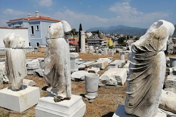 Milas Müze Müdürlüğü - Uzunyuva Anıt Mezarı - Resim 1