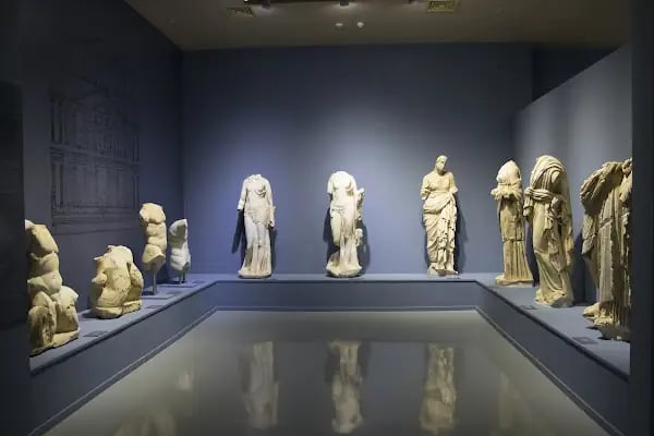 Efes Arkeoloji Müzesi - Resim 4