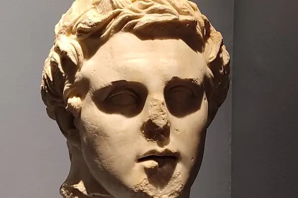 Efes Arkeoloji Müzesi - Resim 10