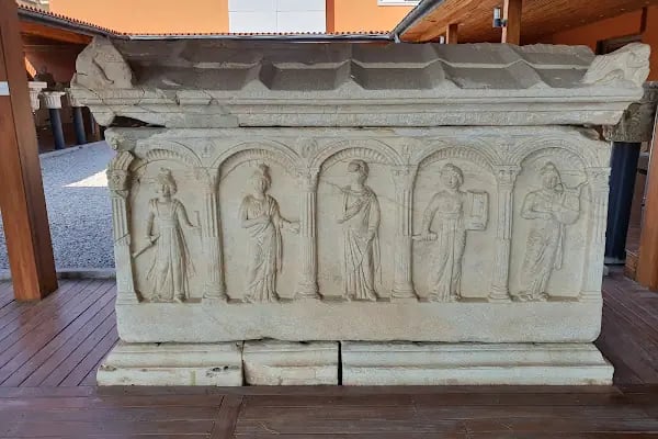 Efes Arkeoloji Müzesi - Resim 16