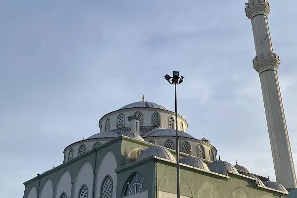 Tayakadın Merkez Camii - Resim 1