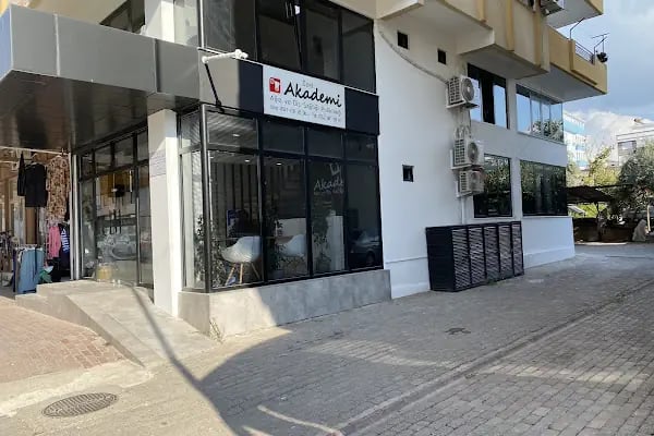 ÖZEL AKADEMİ AĞIZ VE DİŞ SAĞLIĞI POLİKLİNİĞİ - Resim 2