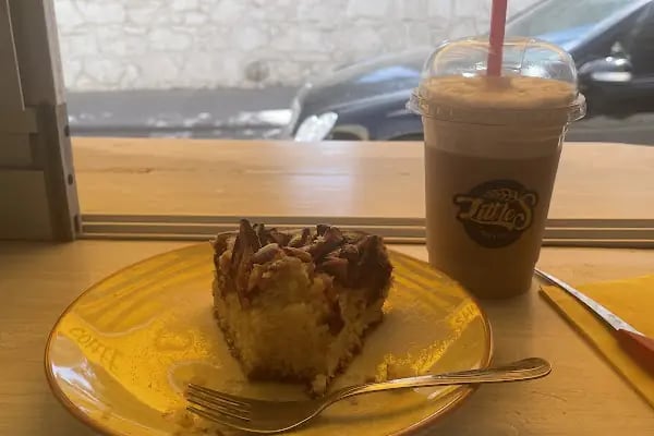 Little S Coffee Shop - Resim 20