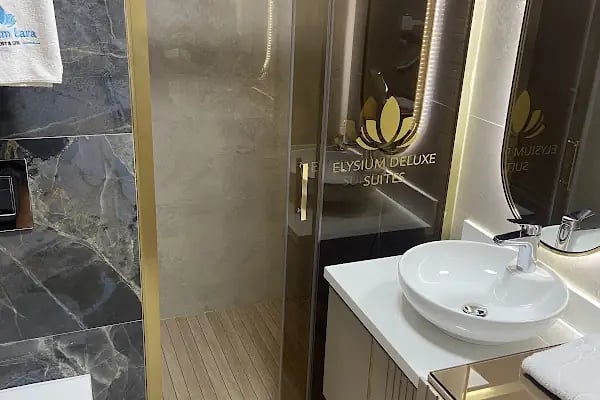 Elysium Deluxe Suites - Resim 5