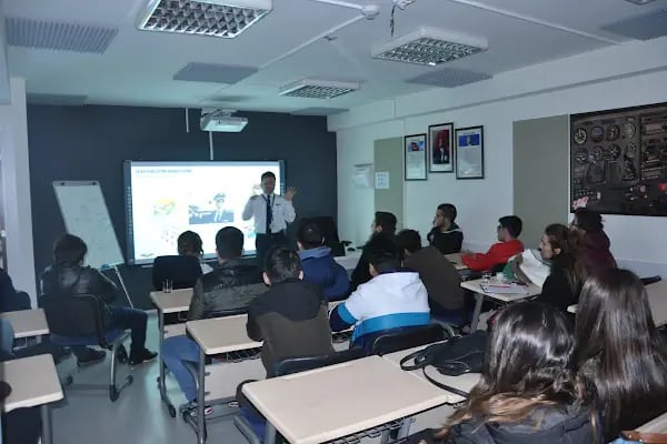 ERAH Aviation Academy - Resim 11