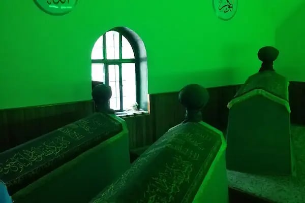 Tiridzade Hacı Hüseyin Efendi Türbesi - Resim 19