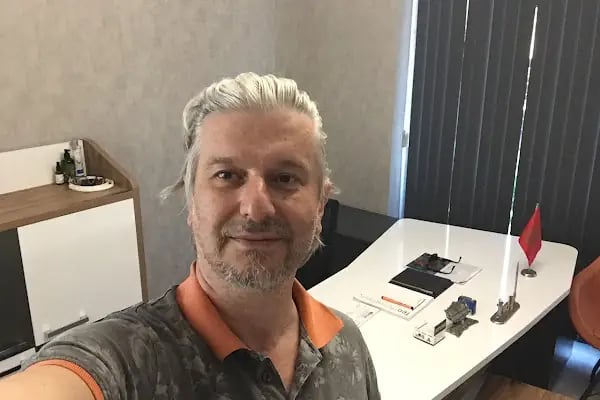 Op. Dr. Nizamettin Aydın Kulak Burun Boğaz Baş-Boyun Cerrahisi Uzmanı - Resim 2