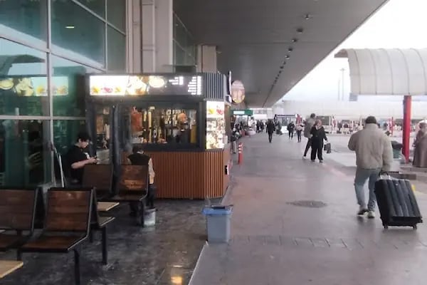 Terminal taksi durağı - Resim 6