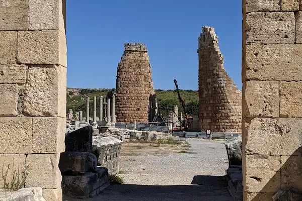 Perge Antik Kenti - Resim 17
