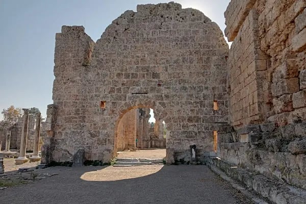 Perge Antik Kenti - Resim 19
