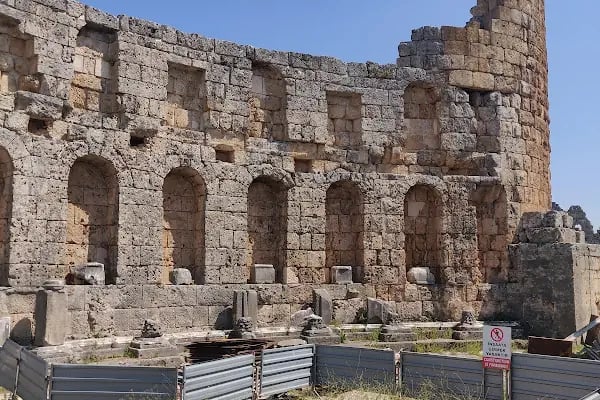Perge Antik Kenti - Resim 12
