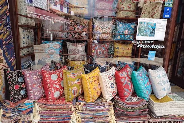 Gallery Mustafa - Resim 1