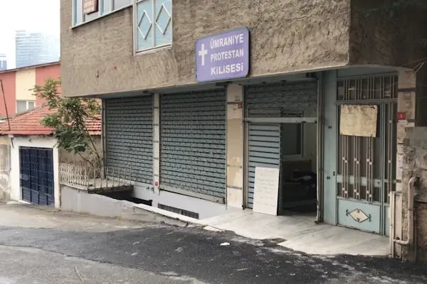 Ümraniye Protestan Kilisesi - Resim 2