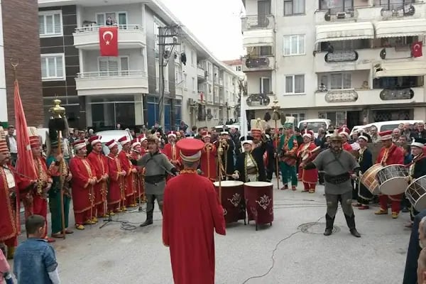 Gemlik İnegöllüler yardımlaşma ve dayanışma derneği - Resim 13