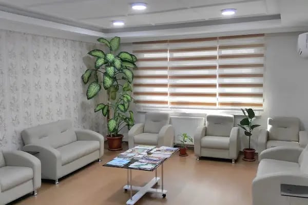 Diş Konağı Ağız ve Diş Sağlığı Polikliniği - Resim 5