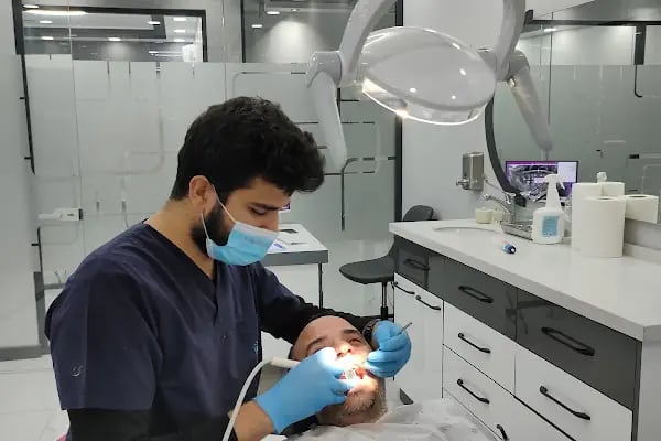Diş Konağı Ağız ve Diş Sağlığı Polikliniği - Resim 11