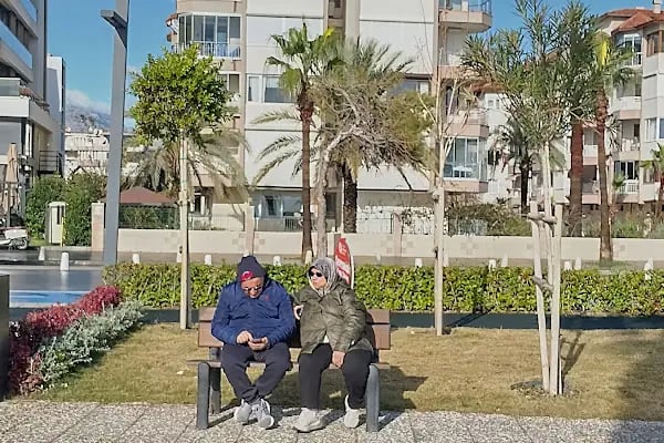 Konyaaltı Belediyesi Tenis Kortlari - Resim 4