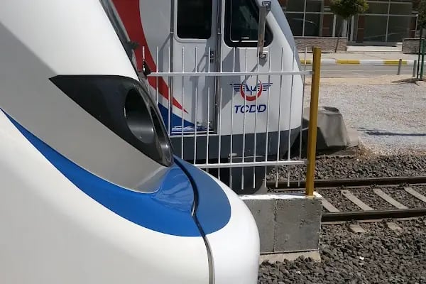 Tepeköy Tren İstasyonu - Resim 12