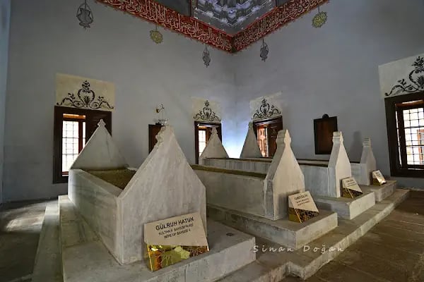 Gülruh Sultan Türbesi - Resim 18