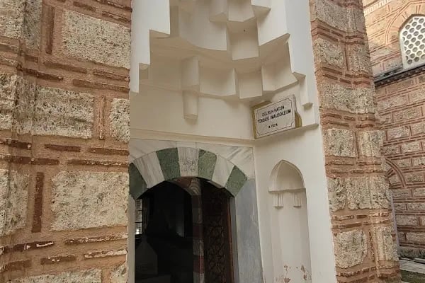 Gülruh Sultan Türbesi - Resim 4