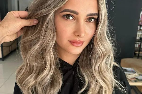 Nuri Ezveci Cadde Hair Salon Alanya Kuaför Friseur Hairdresser Coiffeur Mahmutlar Парикмахер Avsallar Kapper Konaklı Frisør - Resim 6