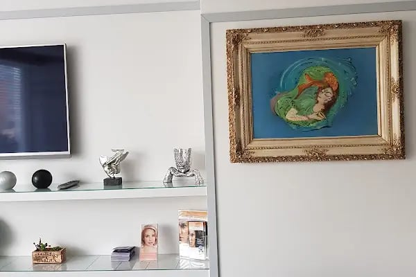 Dr. Zeynep Kırker Medikal Estetik Polikliniği - Resim 9