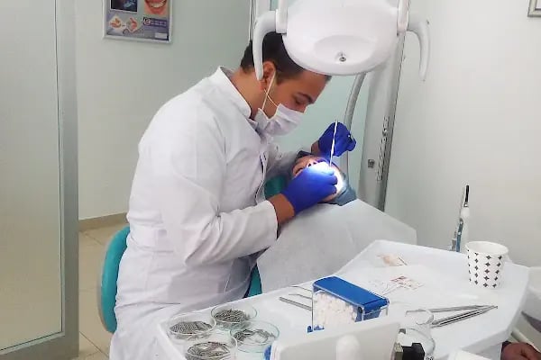 Özel Elit Ağız Ve Diş Sağlığı Polikliniği - Resim 9