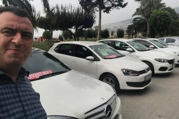 Levent Hoca Oto Alım Satım Merkezi - Resim 2