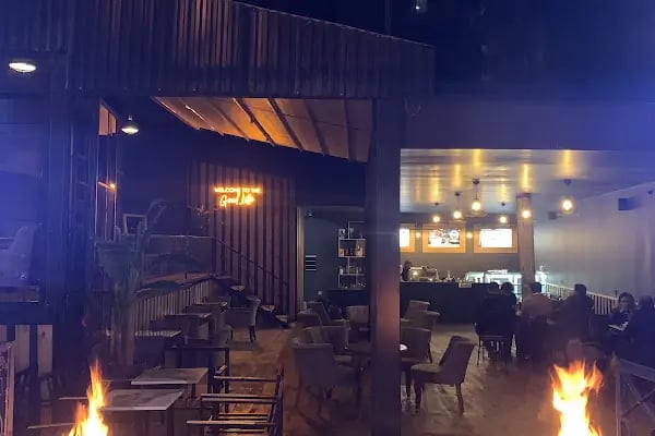 TreeHouse Coffee Shop - Resim 6